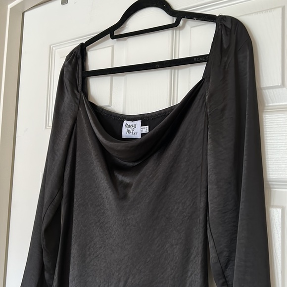 Princess Polly dress - Picture 2 of 7